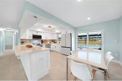 46 Oakland Hills Court, Rotonda West, FL 33947 - Photo 8