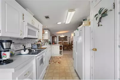 1000 Kings Highway #274, Port Charlotte, FL 33980 - Photo 14