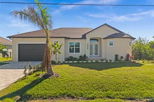 8306 Santa Cruz Dr, Port Charlotte, FL 33981 - Photo 38