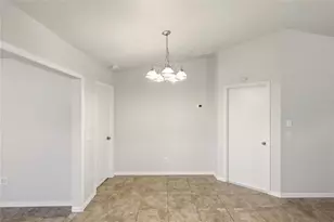 7993 Rockwell Ave, North Port, FL 34291 - Photo 14