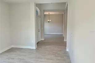 9227 Newnan Cir, Port Charlotte, FL 33981 - Photo 10