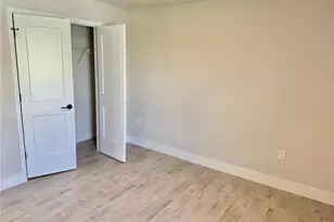 9227 Newnan Cir, Port Charlotte, FL 33981 - Photo 16