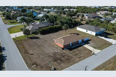 17207 Seashore Avenue, Port Charlotte, FL 33948 - Photo 6