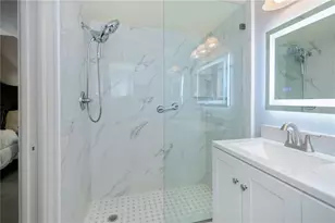 1001 Benjamin Franklin Dr, Sarasota, FL 34236 - Photo 50