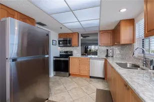 1001 Benjamin Franklin Dr, Sarasota, FL 34236 - Photo 30