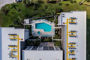 1001 Benjamin Franklin Dr, Sarasota, FL 34236 - Photo 4