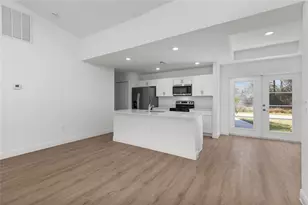 4142 Dragon St, North Port, FL 34288 - Photo 2