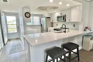 12274 SW Egret Cir, Lake Suzy, FL 34269 - Photo 6