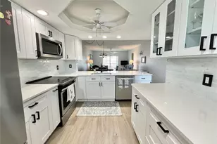 12274 SW Egret Cir, Lake Suzy, FL 34269 - Photo 2