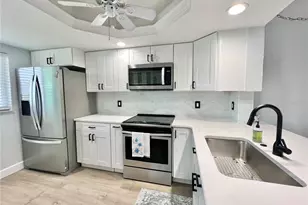 12274 SW Egret Cir, Lake Suzy, FL 34269 - Photo 4