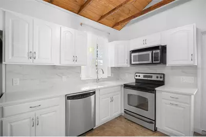 2210 Dixie Avenue, Punta Gorda, FL 33950 - Photo 10