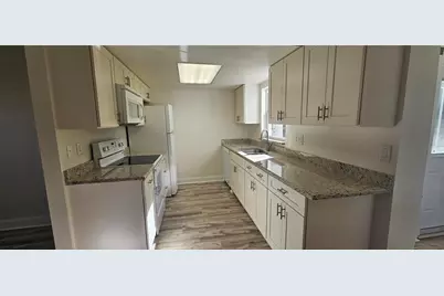 1506 Edgewater Circle #2, Fort Myers, FL 33919 - Photo 6