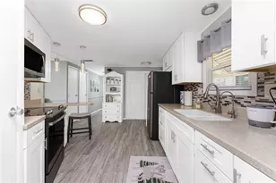 6862 Holo Ct, North Port, FL 34287 - Photo 8