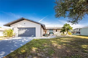 128 Sinclair St SE, Port Charlotte, FL 33952 - Photo 2