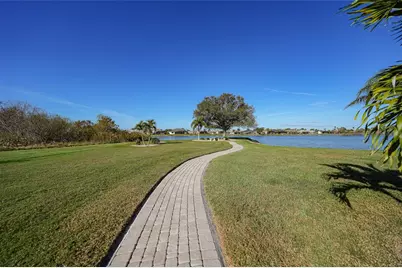 13028 SW Kingsway Circle, Lake Suzy, FL 34269 - Photo 4