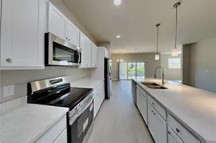 207 Baytree Dr, Rotonda West, FL 33947 - Photo 4