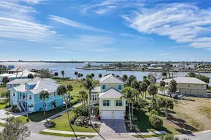 6751 Portside Ln, Englewood, FL 34223 - Photo 4