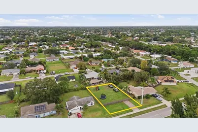 313 SW Thornhill Drive, Port Saint Lucie, FL 34984 - Photo 6