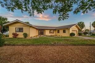 200 Capri Isles Ct, Punta Gorda, FL 33950 - Photo 2