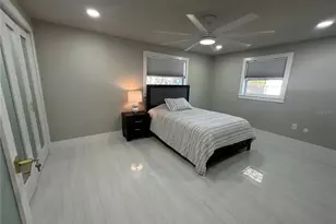 717 Crestview Cir NW, Port Charlotte, FL 33948 - Photo 16