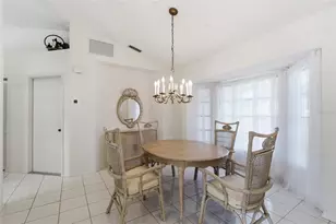 4213 Persian Ln, North Port, FL 34287 - Photo 6