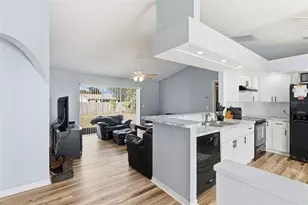 520 Meridan Ave NW, Port Charlotte, FL 33952 - Photo 4