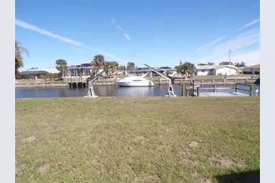 132 Leland Street SW, Port Charlotte, FL 33952 - Photo 14