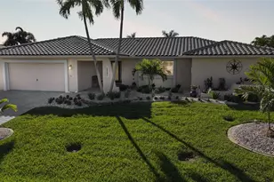 2737 St Thomas Dr, Punta Gorda, FL 33950 - Photo 2