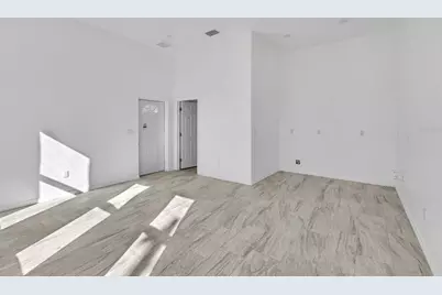 15116 Brainbridge Circle, Port Charlotte, FL 33981 - Photo 24