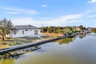 15116 Brainbridge Cir, Port Charlotte, FL 33981 - Photo 8