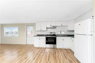 7591 Silage Cir, Port Charlotte, FL 33981 - Photo 8