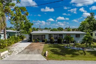 70 Virginia Ct, Englewood, FL 34223 - Photo 2