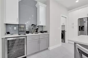 3605 Eagle Pass St, North Port, FL 34286 - Photo 34