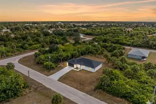 19481 Villanova Ave, Port Charlotte, FL 33954 - Photo 6