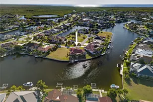 528 Marseilles Ct, Punta Gorda, FL 33950 - Photo 2