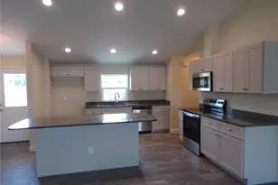 3112 Pinetree St, Port Charlotte, FL 33952 - Photo 6