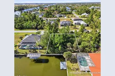 10466 Sunbury Drive, Port Charlotte, FL 33981 - Photo 4