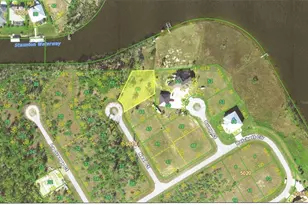 10118 Neal Ct, Port Charlotte, FL 33981 - Photo 1