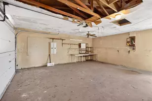 10 Golfview Rd, Rotonda West, FL 33947 - Photo 32