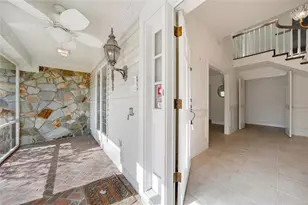 24358 SW Kingsway Cir, Lake Suzy, FL 34269 - Photo 4