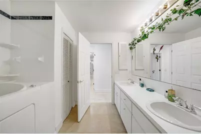 24358 SW Kingsway Circle, Lake Suzy, FL 34269 - Photo 26