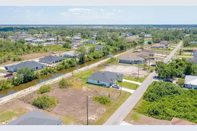 2405/2407 Ansel Avenue S, Lehigh Acres, FL 33973 - Photo 8