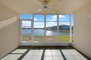 12144 SW Egret Cir, Lake Suzy, FL 34269 - Photo 14