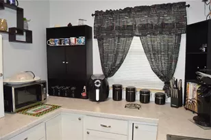 21243 Glendale Ave, Port Charlotte, FL 33952 - Photo 26