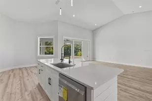 137 Mariner Ln, Rotonda West, FL 33947 - Photo 20