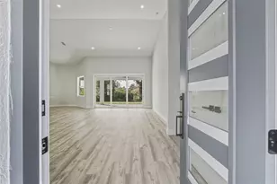 137 Mariner Ln, Rotonda West, FL 33947 - Photo 4