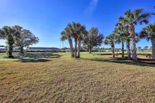 2100 Kings Hwy, Port Charlotte, FL 33980 - Photo 40