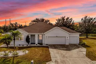 12711 SW Pembroke Cir S, Lake Suzy, FL 34269 - Photo 2