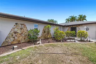 2132 Abscott St, Port Charlotte, FL 33952 - Photo 6