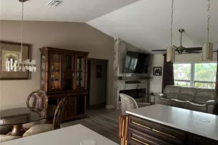 7 Oakland Hills Ct, Rotonda West, FL 33947 - Photo 16